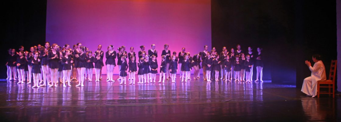 40anosdaEscolaMunicipaldeBalletdeMontemoroNovo_F_3_1598002698.