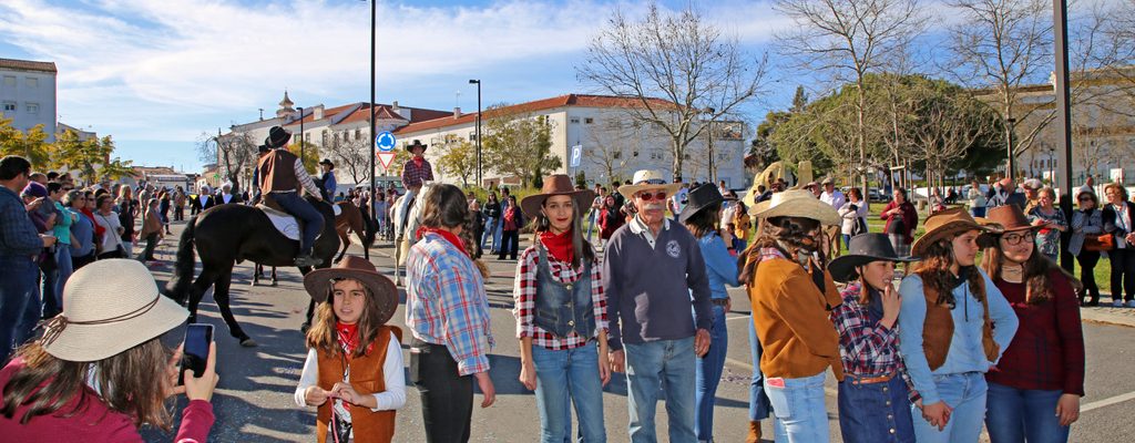 6CorsoCarnavalescodaCidadedeMontemoroNovo_F_16_1598003342.