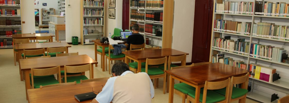 BibliotecaMunicipaldeMontemoroNovoEspaodedescobertaediversoparacentenasdepessoas_F_2_1598003496.