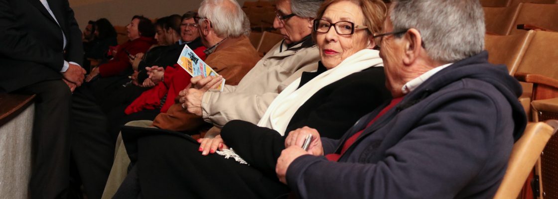 CiclodeCinema25deAbril.Sempre.arrancacomRosasdeErmera_F_1_1598007507.