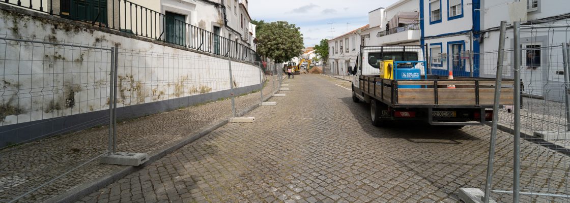 EmpreitadadeRequalificaodoEspaoPblicoeAmbienteUrbanodaRuaTefiloBragaedeLargosePraasdoCentroHistri...