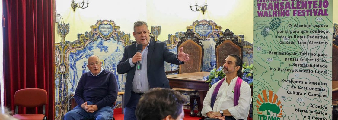 Seminario de Turismo em MN_EN 2 (56)-2