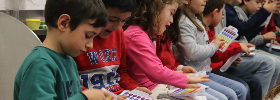 Alunos de escolas de Montemor-o-Novo receberam prenda de Natal