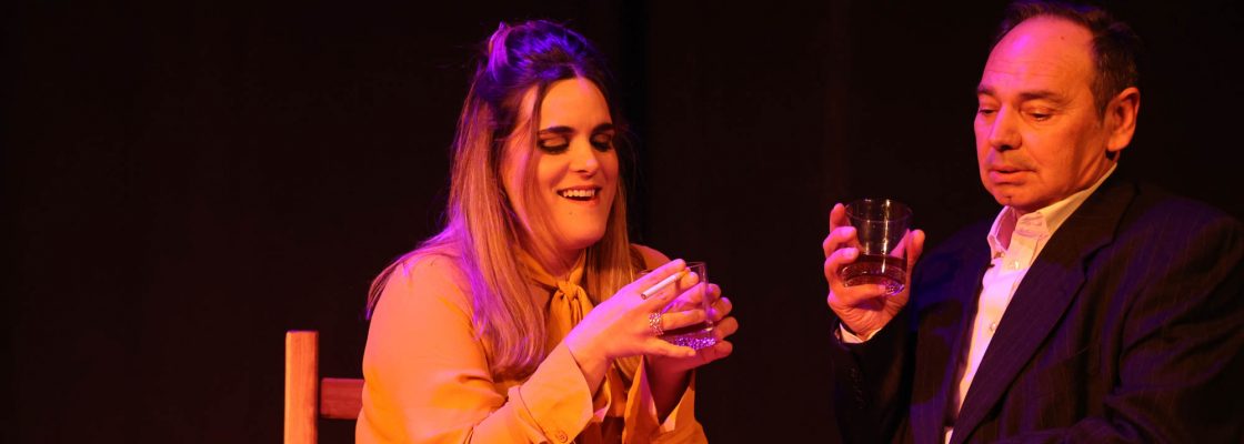 Theatron apresenta ‘Esta Senhora Vem Consigo?’ na BlackBox O Espaço do Tempo