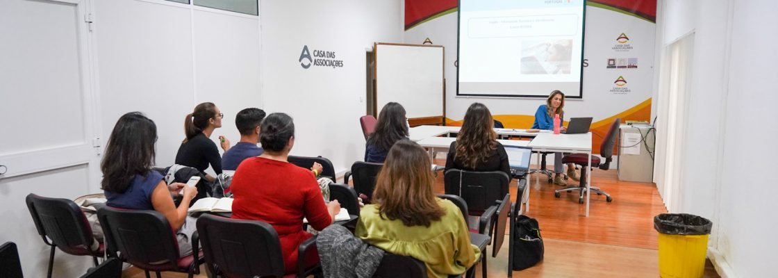 Ação de formação ‘Língua Inglesa – Informação Turística’, na Casa das Associações