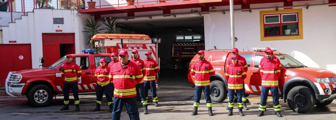 2.ª Equipa de Intervenção Permanente dos Bombeiros Voluntários de Montemor-o-Novo entra em fu...
