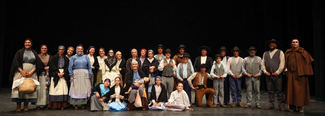 Noite Nacional do Folclore mantém tradição viva no Cineteatro Curvo Semedo