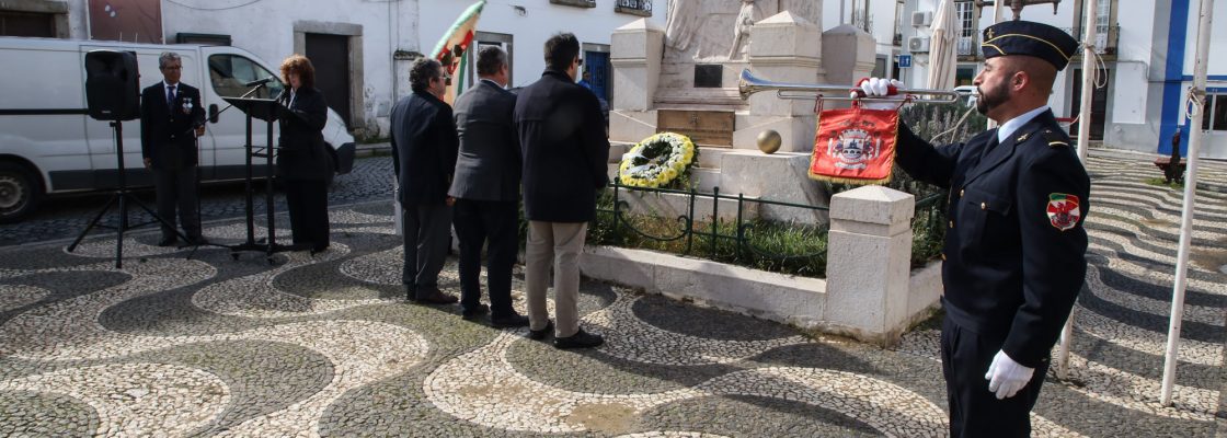 CERIMÓNIA DE HOMENAGEM AOS ANTIGOS COMBATENTES