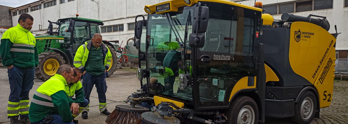 Município de Montemor-o-Novo adquire varredora urbana