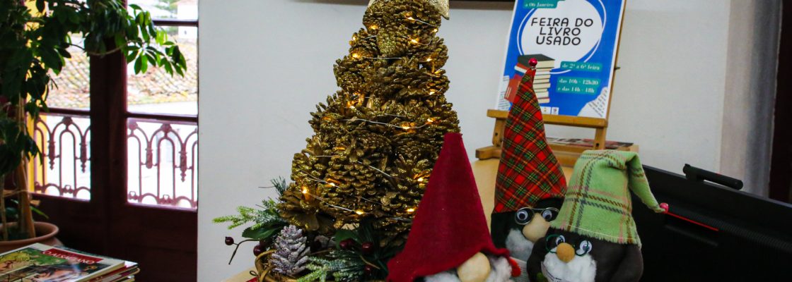 Já se vive o Natal na Biblioteca Municipal Almeida Faria