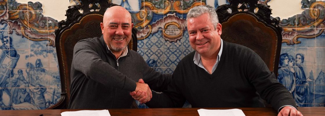 MUNICÍPIO DE MONTEMOR-O-NOVO E FREGUESIA DO ESCOURAL ASSINAM PROTOCOLOS NO VALOR DE 65 MIL EUROS