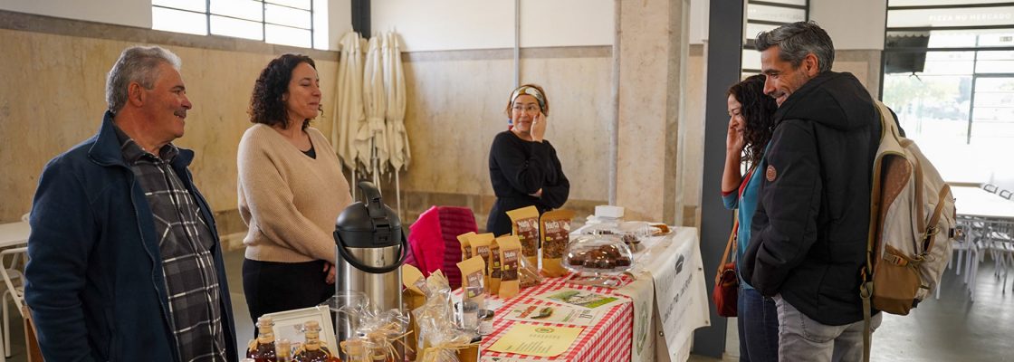 VIII Semana da Bolota arrancou no Mercado Municipal