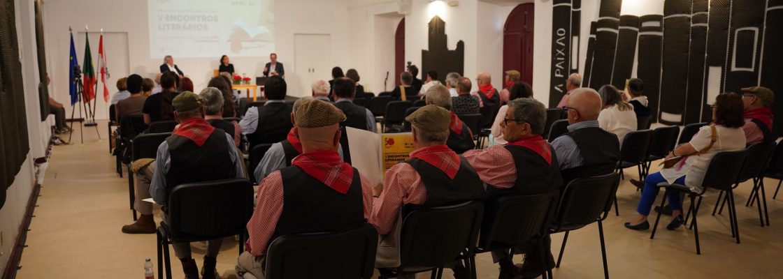 Primeiro dia dos V Encontros Literários: ‘Literatura e Música e o 25 de Abril’