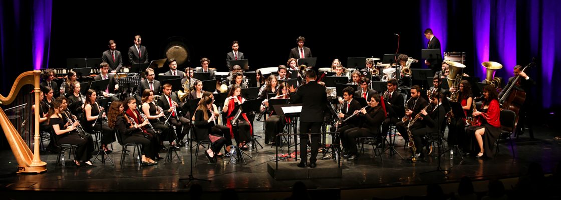 Orquestra de Sopros da Universidade de Évora em concerto no Cineteatro Curvo Semedo
