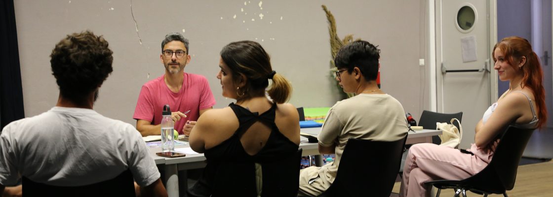Trimagisto faz formação ‘O Ator e o Humor’