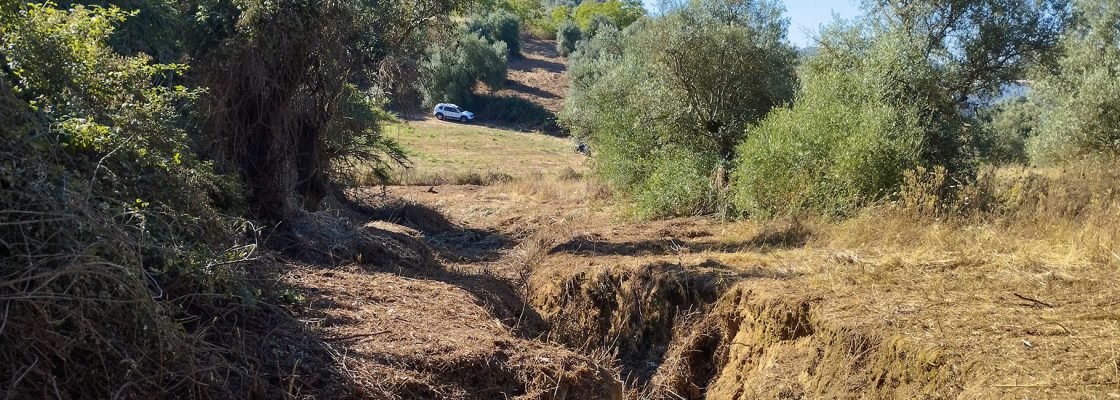Limpeza e manutenção de linha de água: Ecopista – Estação elevatória n.º 4