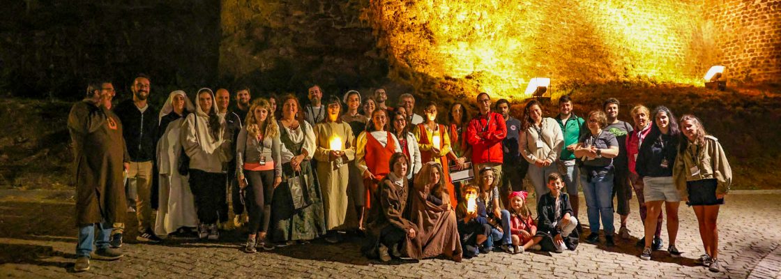 Peddy Paper Noturno levou 29 participantes a explorar o Castelo