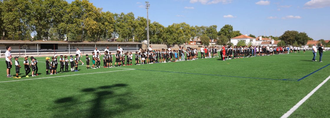 Novos relvados do Estádio 1.º de Maio recebem apresentação de equipas do Grupo União Sport