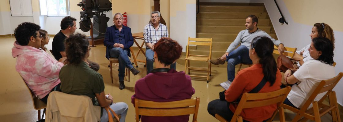 Reuniões de início de ano letivo da Escola de Ballet e Oficinas do Canto, do Teatro e do Imagin...