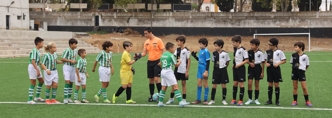 Novo campo de Futebol de 7 do Estádio 1.º de Maio já é palco de competição