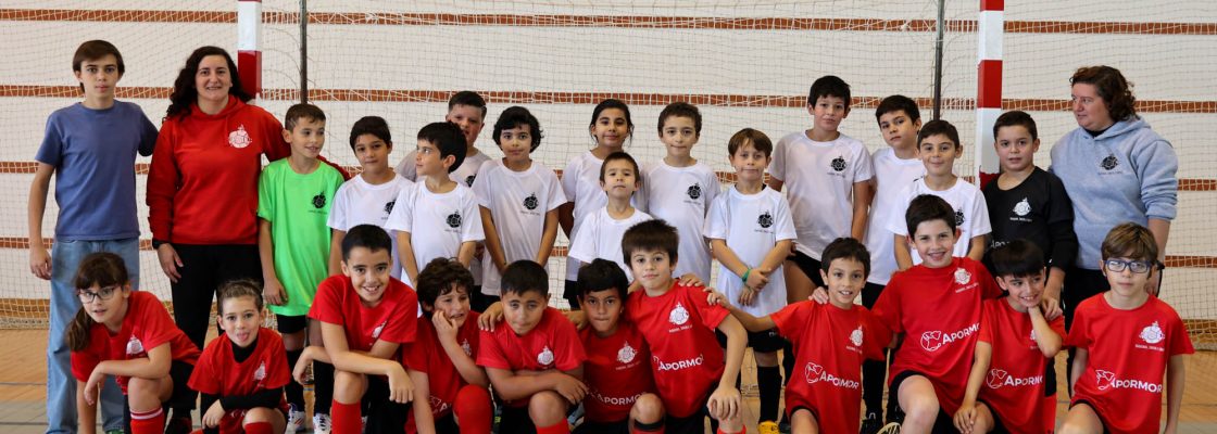 Duas equipas da TIS frente a frente no Joga à Bola Sub-11 de Futsal