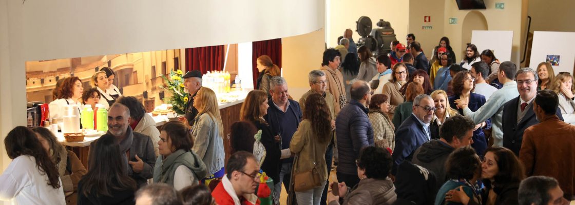 Exposição ‘Arte em Transformação’ inaugurada no Dia Internacional da Pessoa com D...