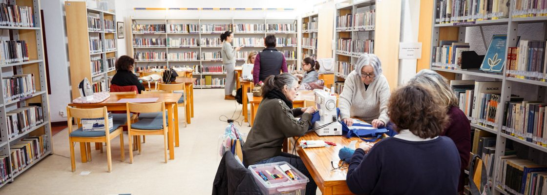 Biblioteca Municipal continua a promover clube de costura​