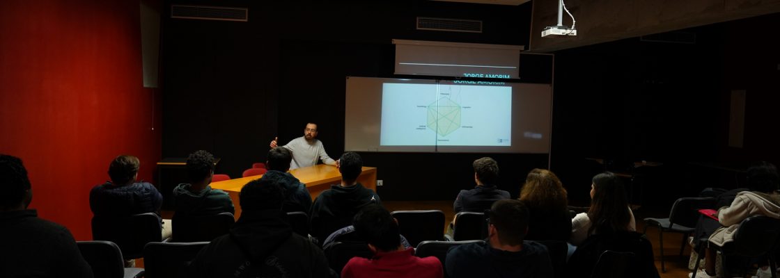 Workshop ‘IA na Educação e Formação de Adultos’ na Escola Secundária