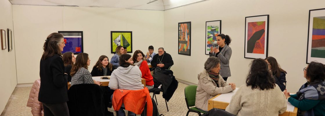 ‘Biblioteca Sob Investigação’ teve sessão especial na Galeria Municipal