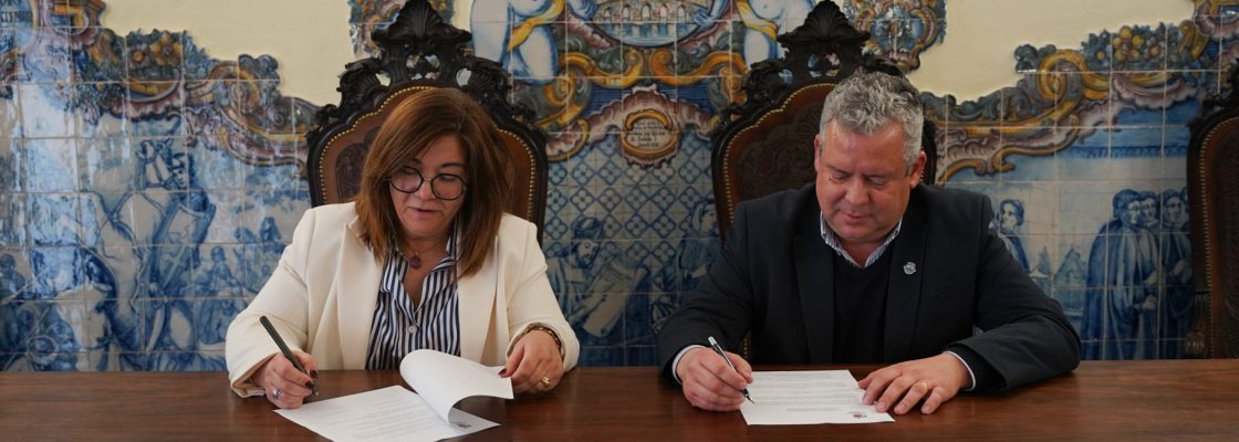 Município de Montemor-o-Novo assina protocolos com associações de apoio à comunidade escolar