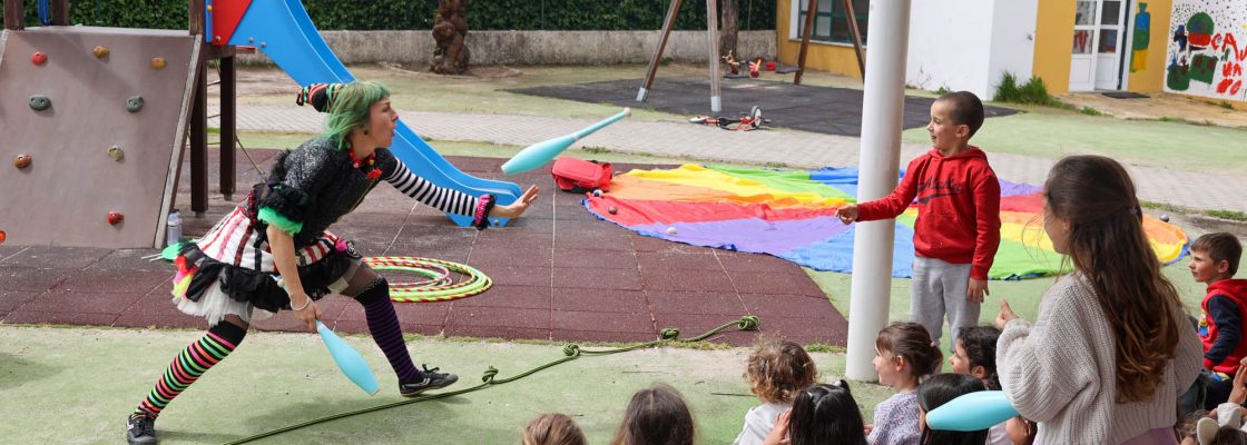 Ciclo da Primavera ’25 teve início com oficina circense para público escolar