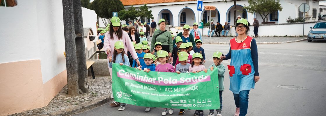 Santiago do Escoural recebeu caminhada do ciclo Caminhar Pela Saúde