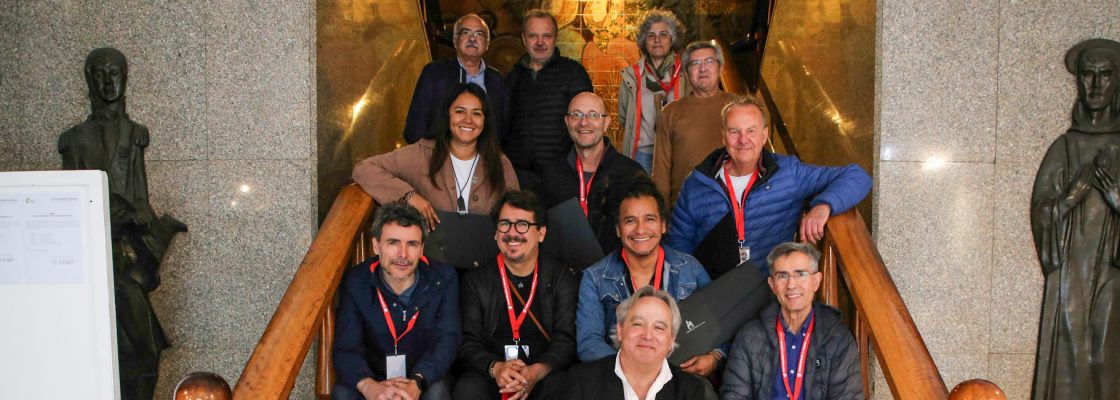 Artistas do VII Encontro Internacional de Aguarela recebidos na Câmara Municipal