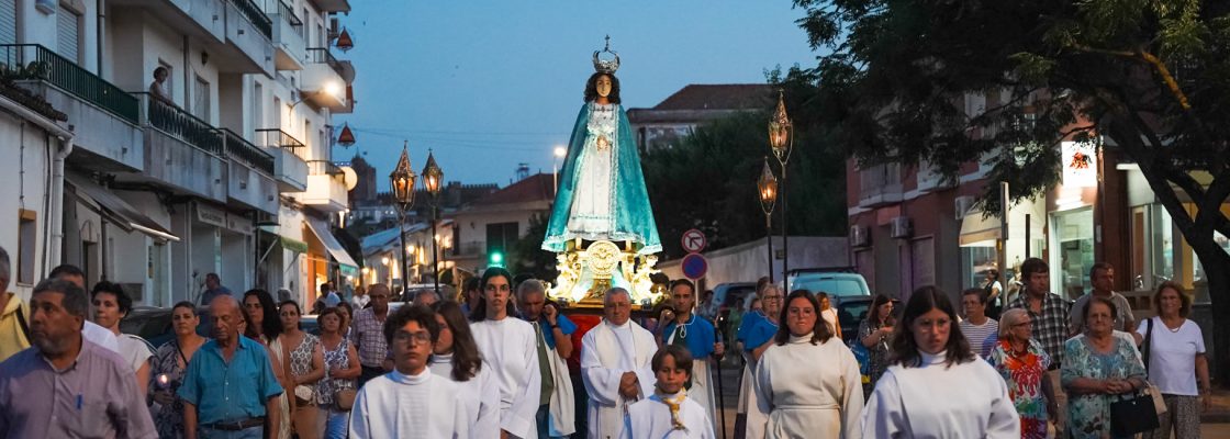 Procissão para Santuário de N.ª Sr.ª da Visitação encerrou novena