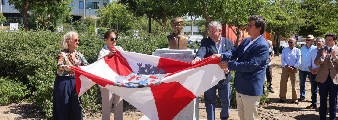 Homenagens a Simão Malta e Simão Comenda